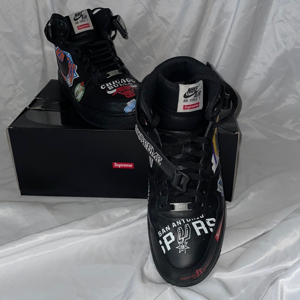 Air Force 1 Mid ‘07/ Supreme size 12